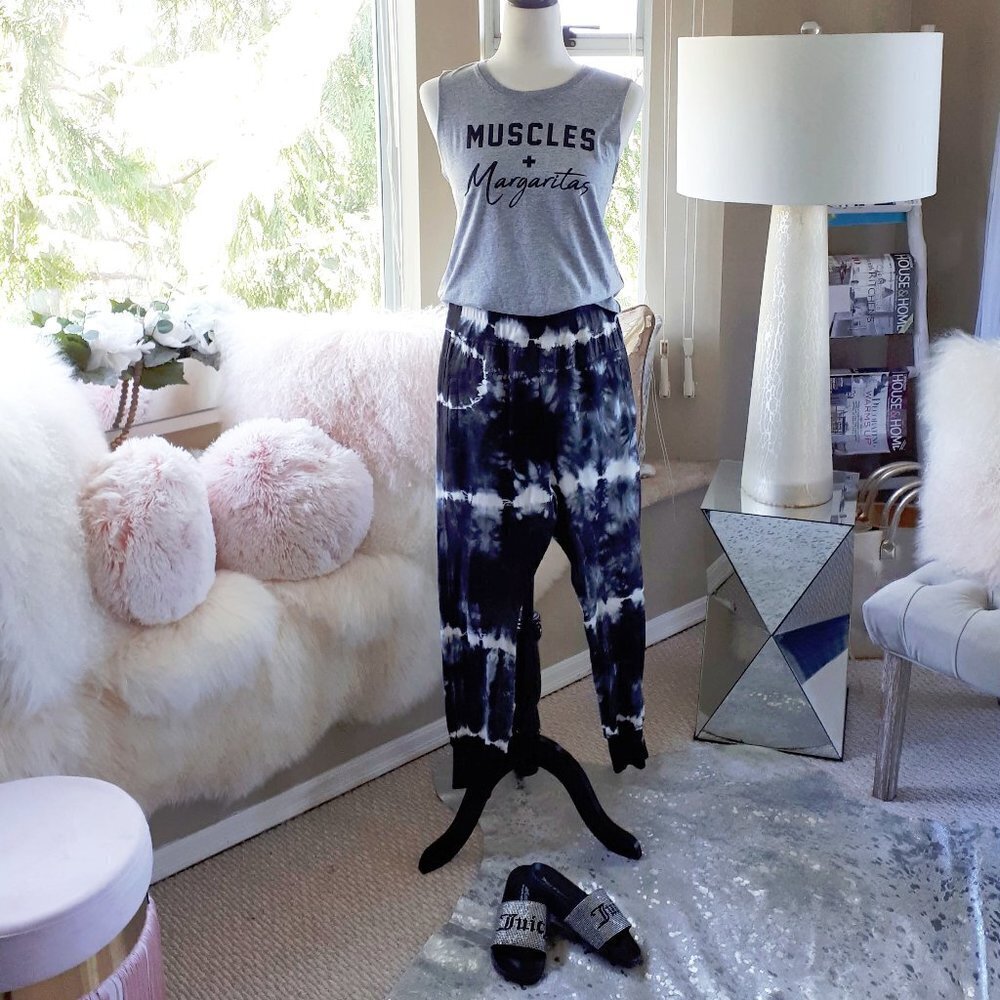 NWOT Miken grey “Muscles + Margaritas” crop muscle tank, M